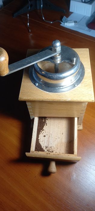 Кавомолка  нова робоча