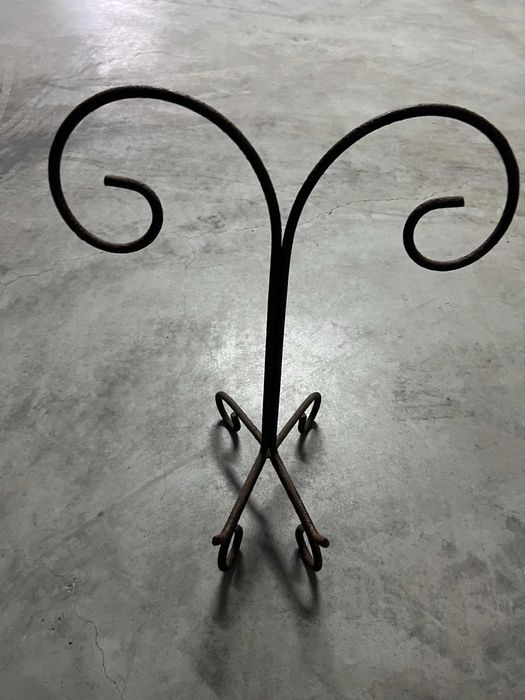 Suporte pratos em ferro forjado