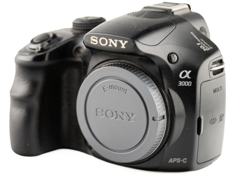 Bezlusterkowiec Sony A3000 z zasilaczem - przebieg 249100