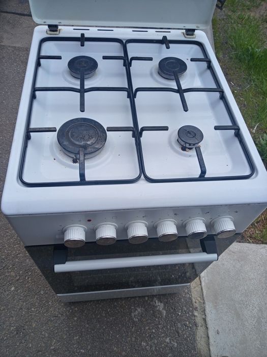 Kuchenka gazowo - elektryczna mpm 54kgm-04 używana