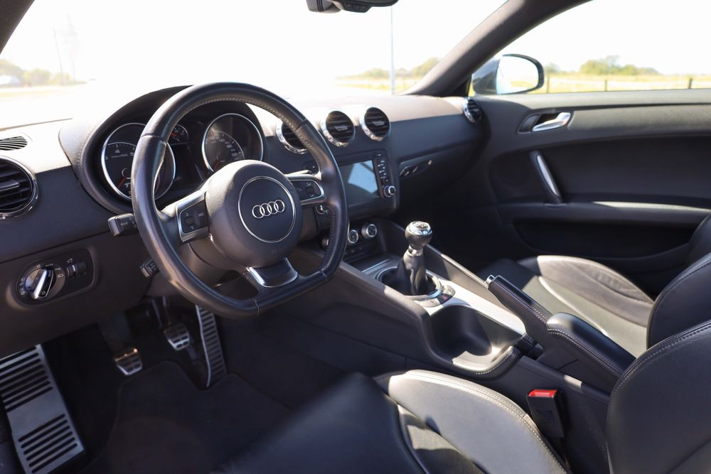 Audi TT Coupe 1.8 TFSI - Desde 180€ /mês