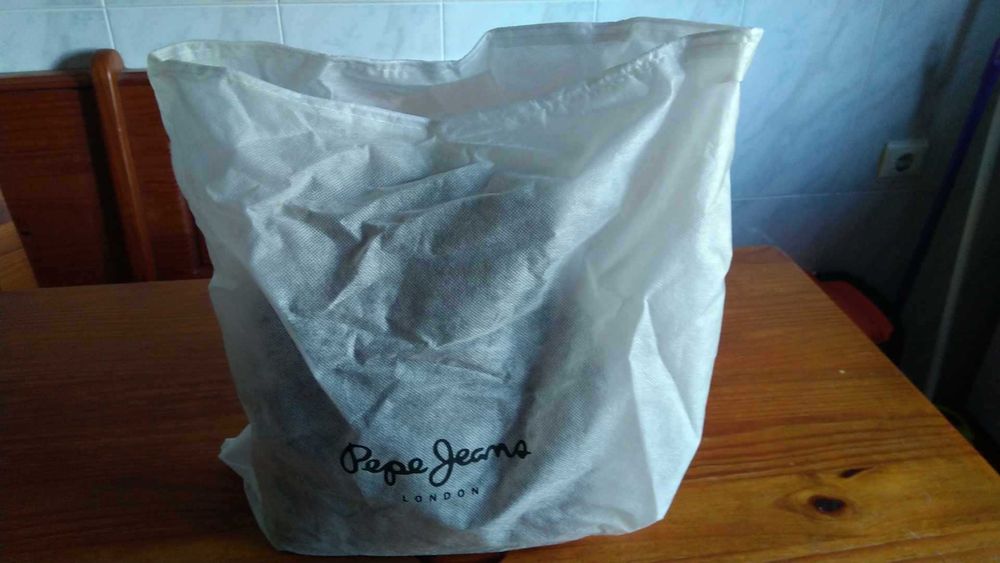 Mochila Backpack PepeJeans preta Nova