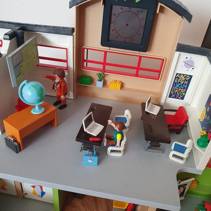 Szkoła Playmobil 9453