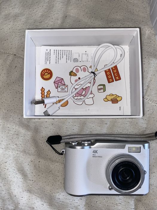 Camera Digital Da Amazon com carregador e cartao SD