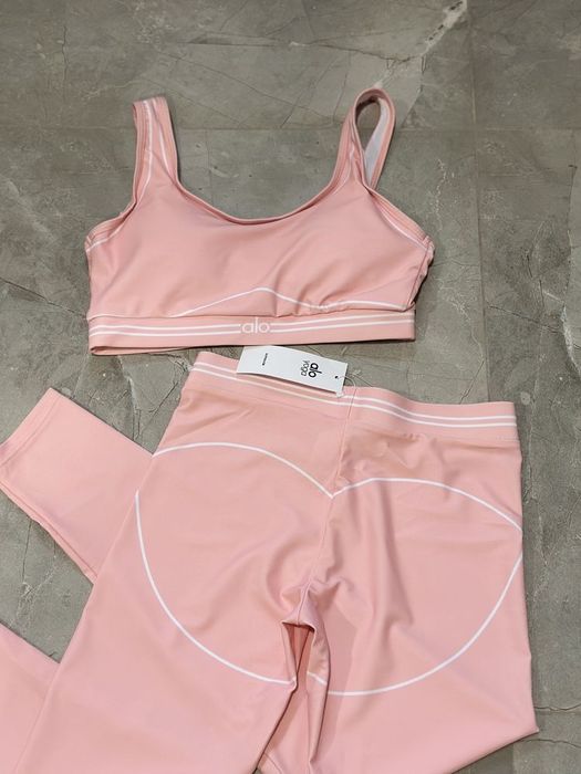 Sportowy zestaw Alo Yoga, rozmiar S