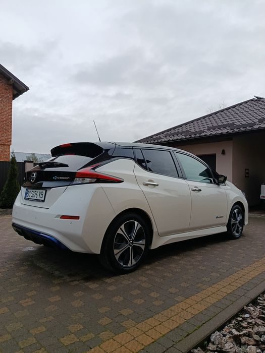 Nissan leaf  2020 40квт