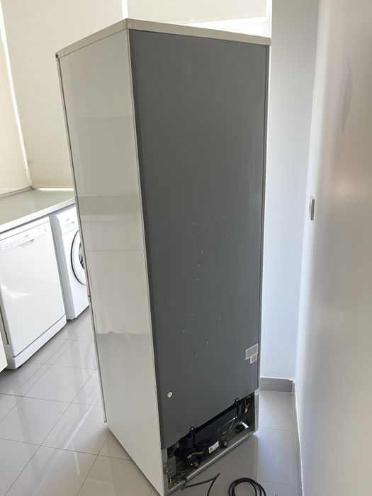 Frigorifico Combinado Becken ECO 260 A+