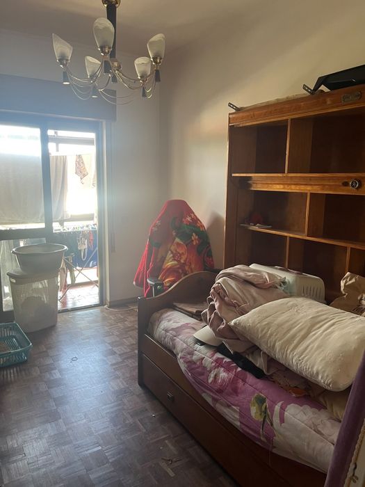 Apartamento T3 com Garagem e Sótão em Alenquer