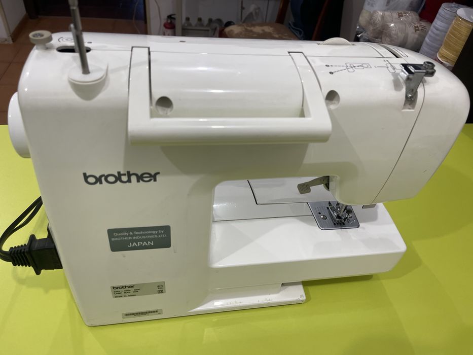 Швейна машинка Brother RS-30