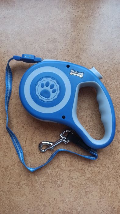 Продам поводок рулетку   от немецкого бренда Zoofari  430гр.