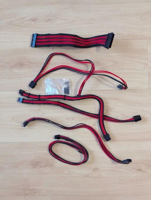 Kit Extensão CableMod Preto/Vermelho (8+6) + 1 cabo de PCI 8 Pins