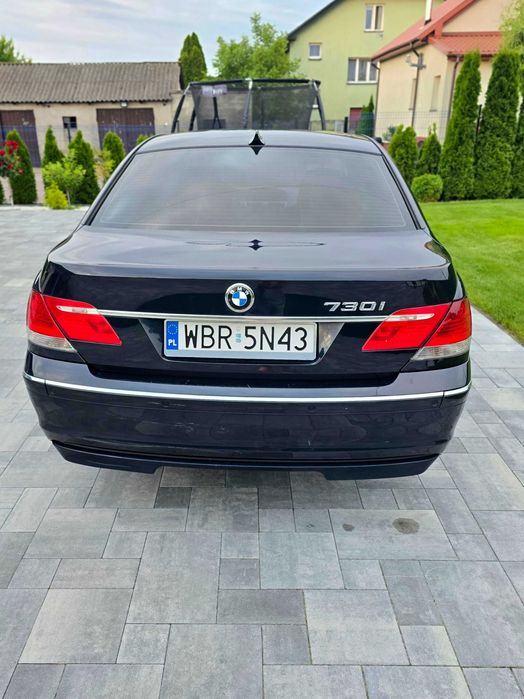 Samochód osobowy BMW 730i
