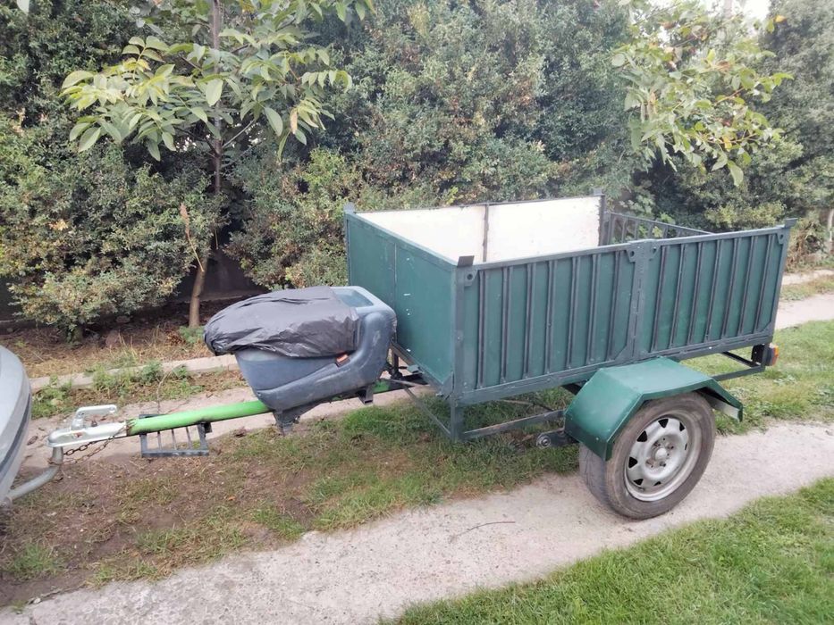 Легковий причіп