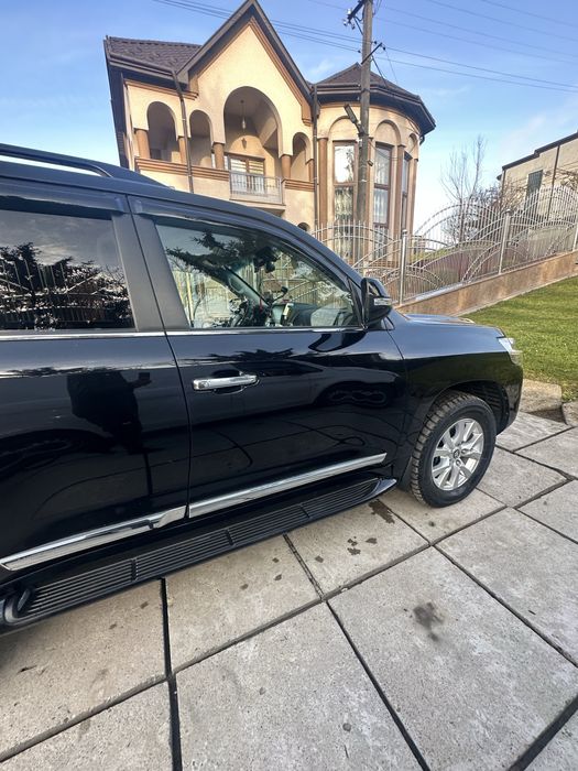 Toyota Land cruiser 200
