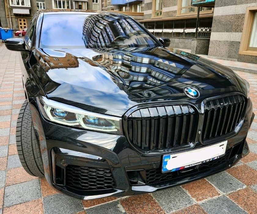 BMW 740