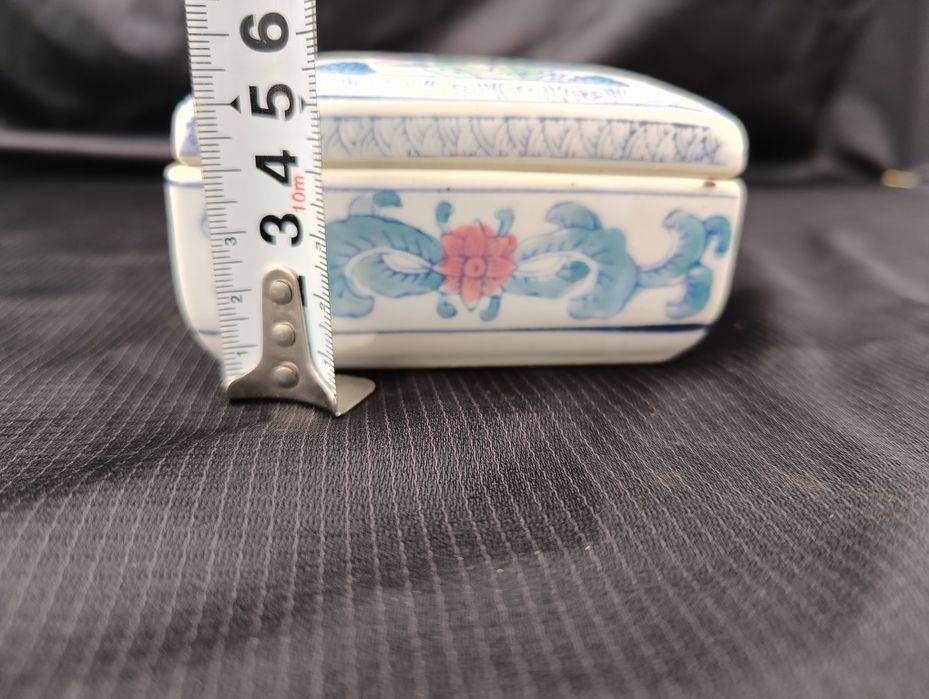 Ceramiczna szkatułka