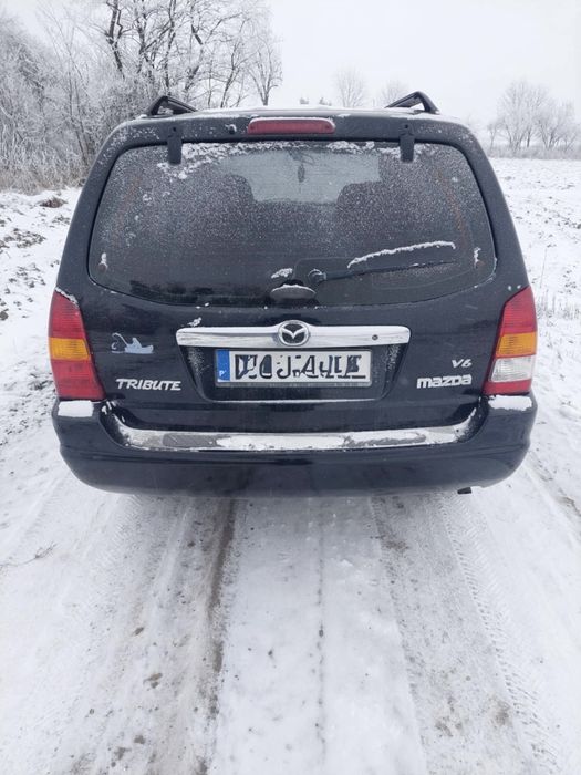 Mazda tribute 2001r