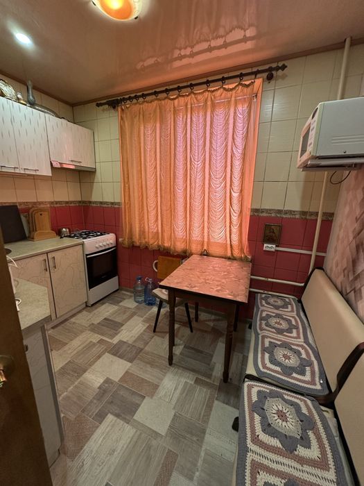 Продам! 2 комнатную квартиру Бавария( центр)