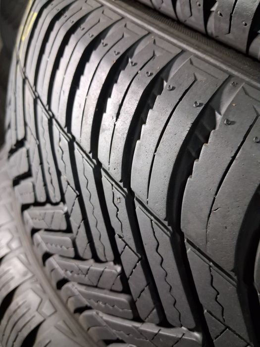 195/65 15 Hankook Kinergy 4s gen 2 шини б/у всесезонні Комплект