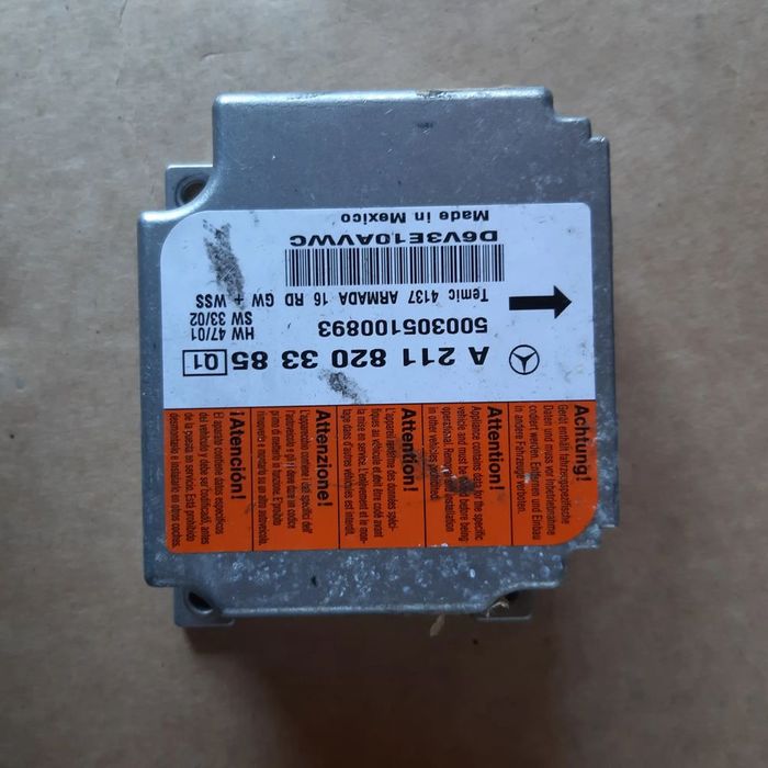 kokpit deska e-klasa w211 pasy poduszki sensor
