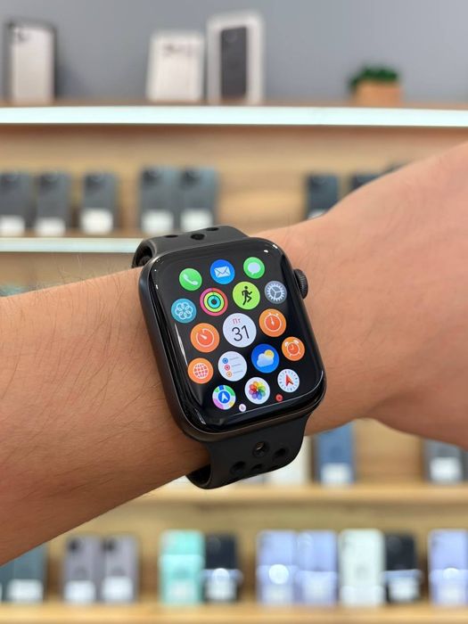 apple watch 5 44 nike - купить телефоны и аксессуары - Цена на OLX.ua