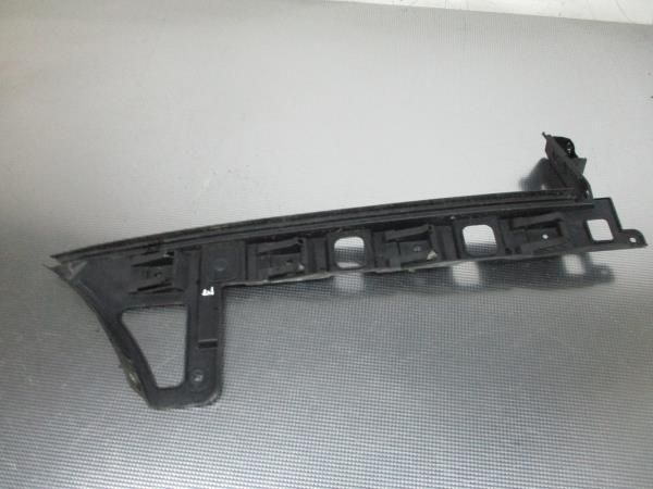 Guia de pára-choques trás direita VOLKSWAGEN Passat (3C2)