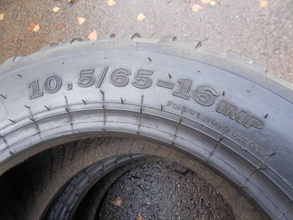 Opony  10,5 / 65 / 16.  GALAXY.  2 sztuki.  Opony  Rolnicze.