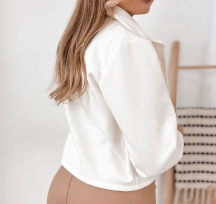 Kurtka narzutka katanka biały śmietankowy guziki uni