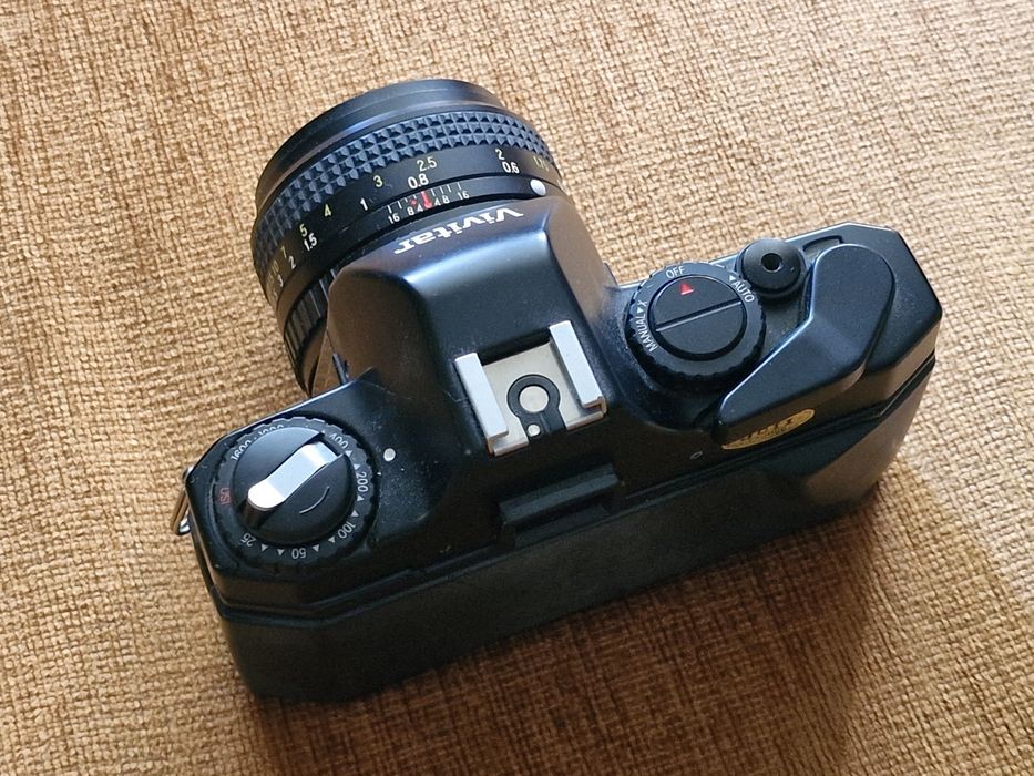aparat analog vivitar v6000 z obiektywem 1.17