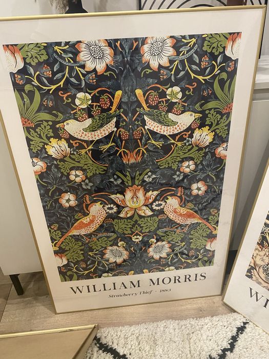 Komplet 3 obrazów w zlotej ramce 90x60