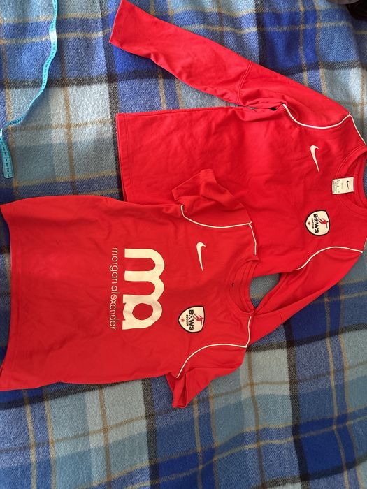 Футбольні шорти та футболки ,гетри на 8-10 р,ріст до 140