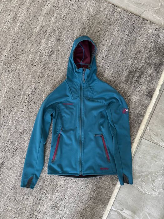 Жіноча куртка Mammut