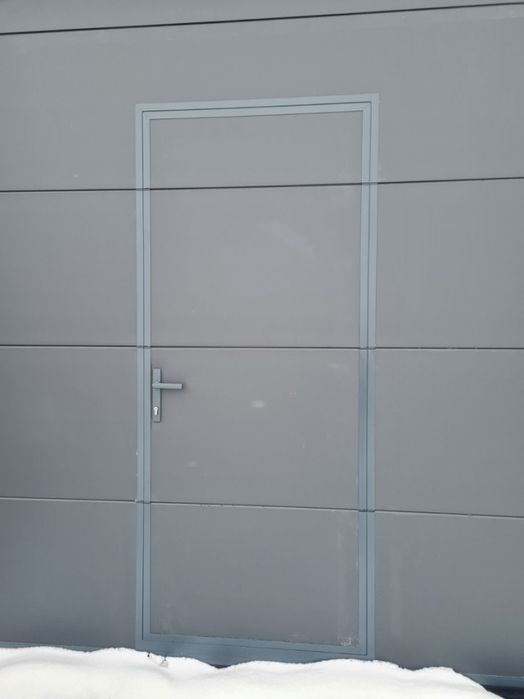 Гаражні ворота секційні