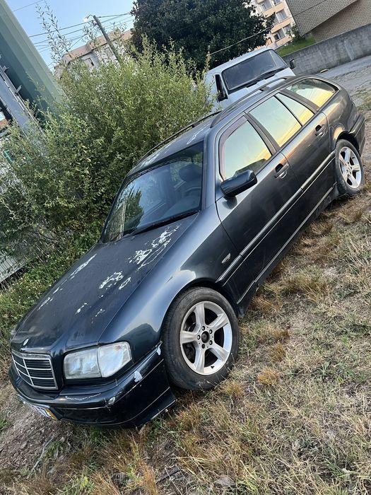 Mercedes-Benz C220 CDI Carrinha (1999) - Motor de Guerra