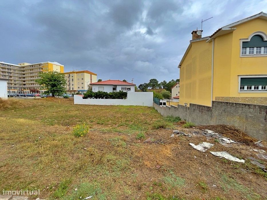 Plots of land next to Torres Vedras