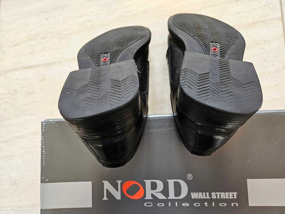 Półbuty męskie skórzane NORD w kolorze czarnym, rozm. 40