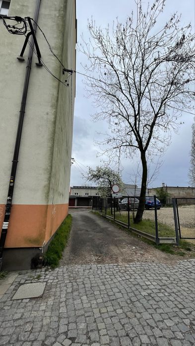 Wynajmę garaż ul. Leona Wyczółkowskiego 30 Bytom