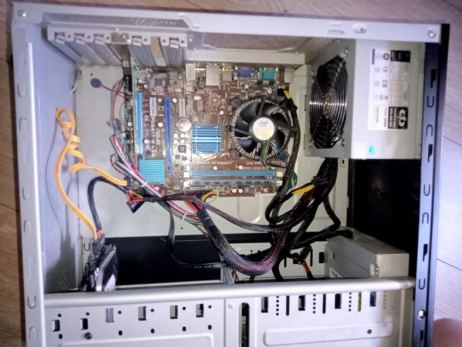 Компьютер стаціонарний Системний блок комп'ютера