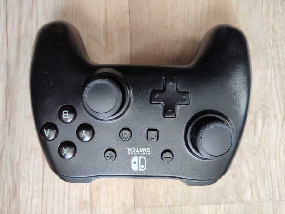 Pady PS4 Nintendo switch pad uniwersalny i game sir X2 bt