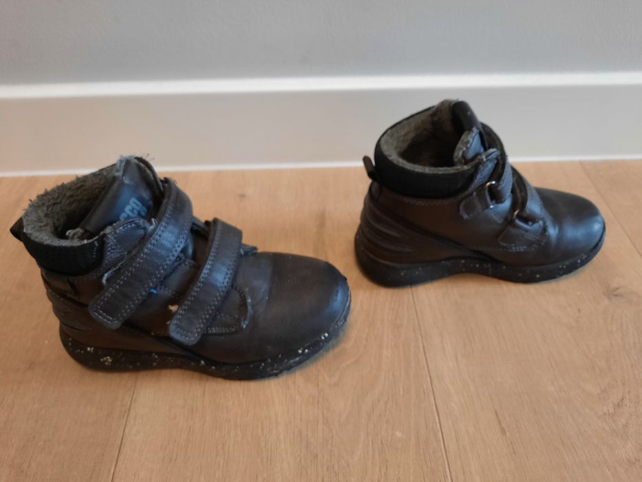 Zestaw paka ubrań dla chłopca przedszkolaka rozmiar 104 gratis buty