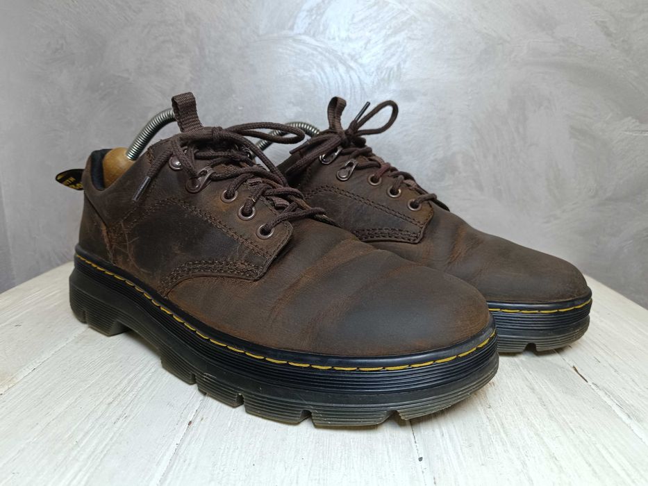 - Dr. Martens Reeder