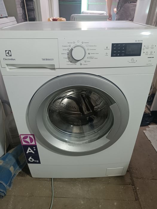 Продам стиральную машинку Electrolux