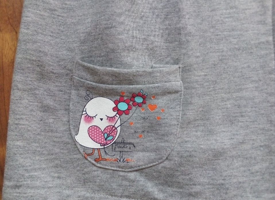 Bluza 104/110 . Jak nowa !
