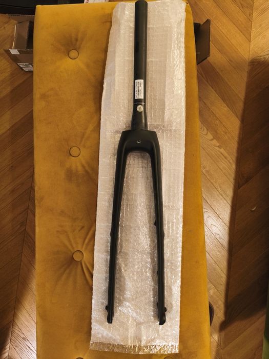 Widelec karbonowy Trek FX Sport