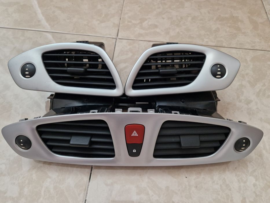 Дефлектор воздуховода Renault grand scenic 3