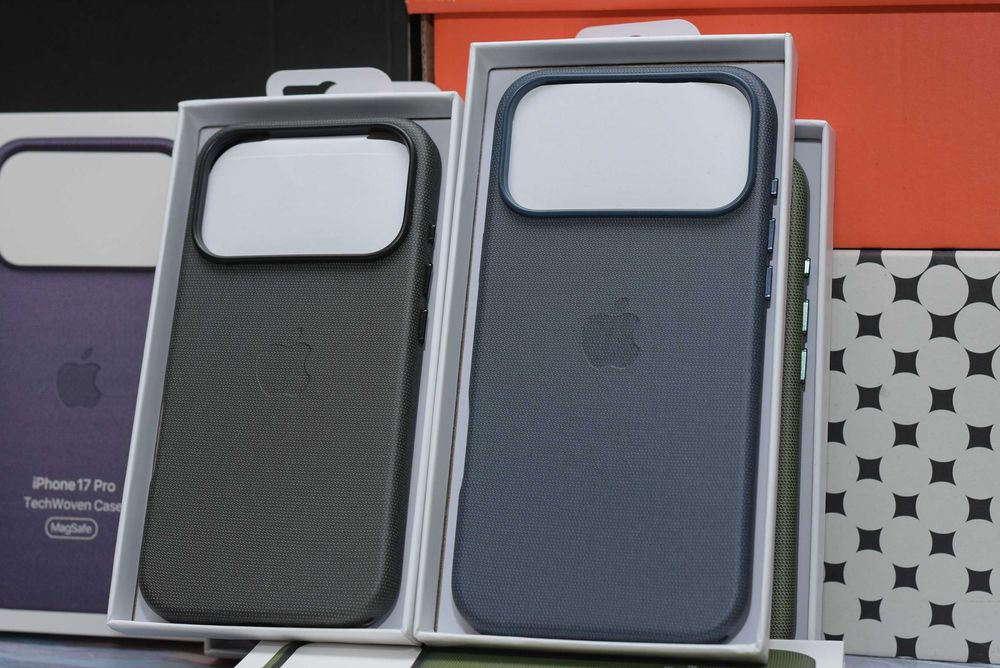 Чохол Apple TechWoven with Magsafe iPhone 16 17 Pro і Max анімація
