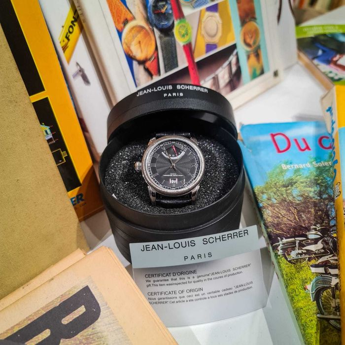 Relógio Jean-Louis Scherrer Paris SM5557–Quartzo Japonês c/Certificado