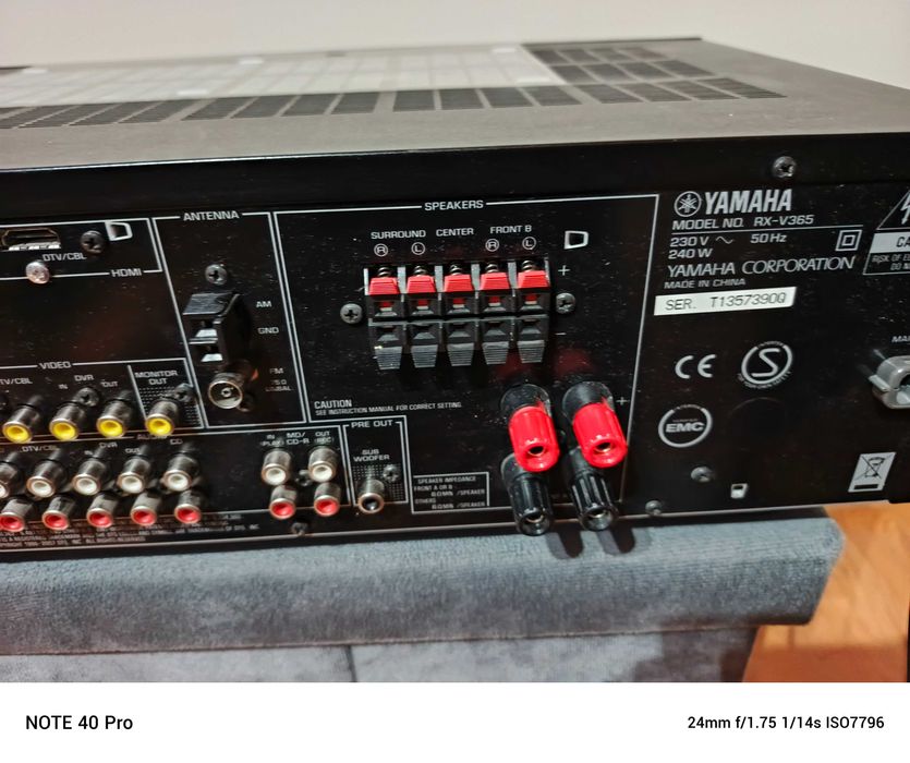 Amplituner Yamaha RX-V365-Pilot-Wysyłka