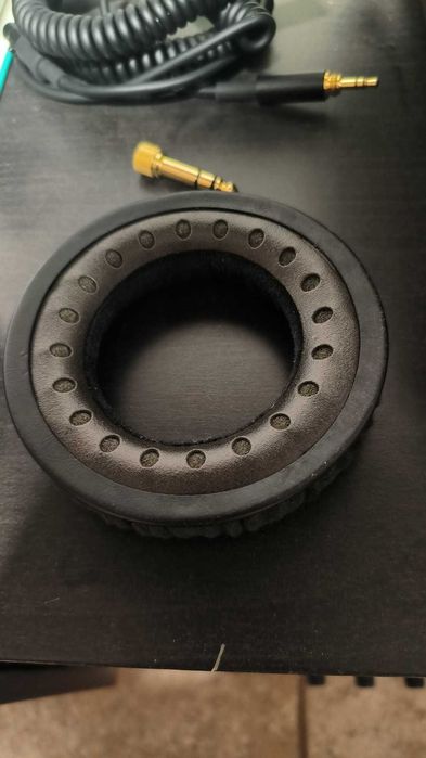 Headphones Beyerdynamic DT 1990 Pro