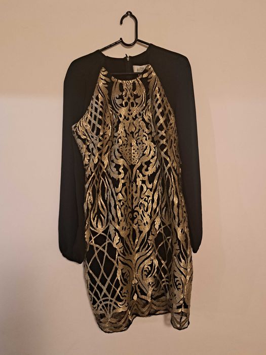 Sukienka czarna ze złotym haftem